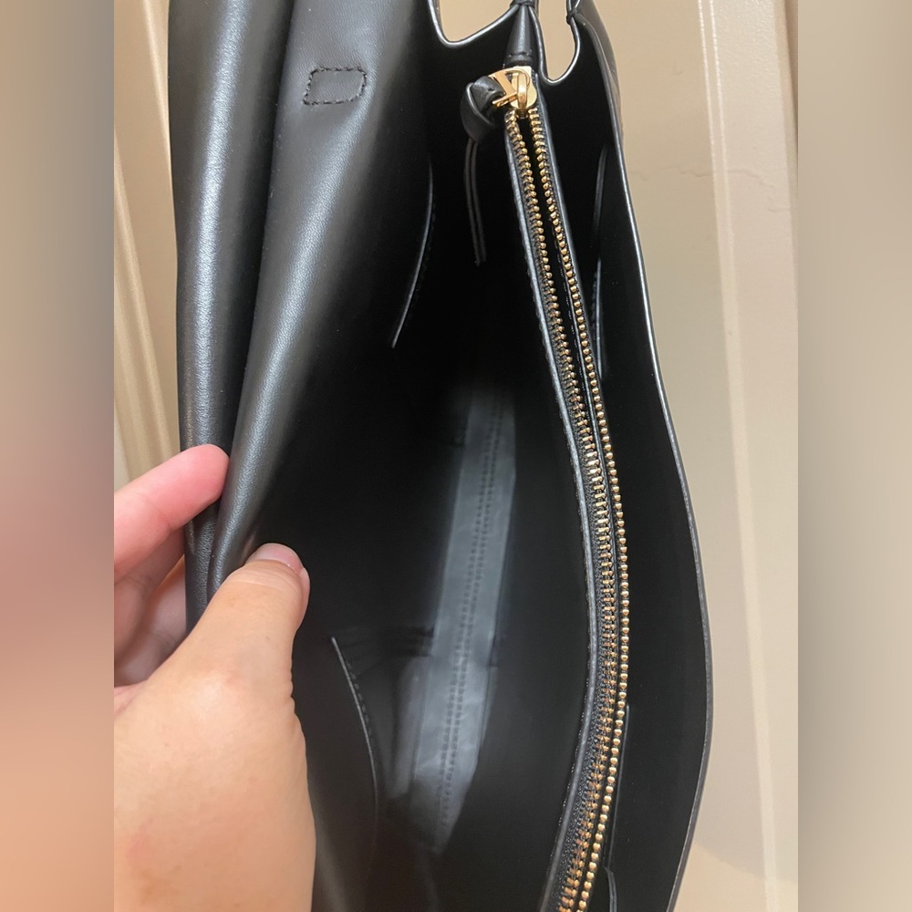 Tory Burch Satchel Bag - Picture 11 of 17